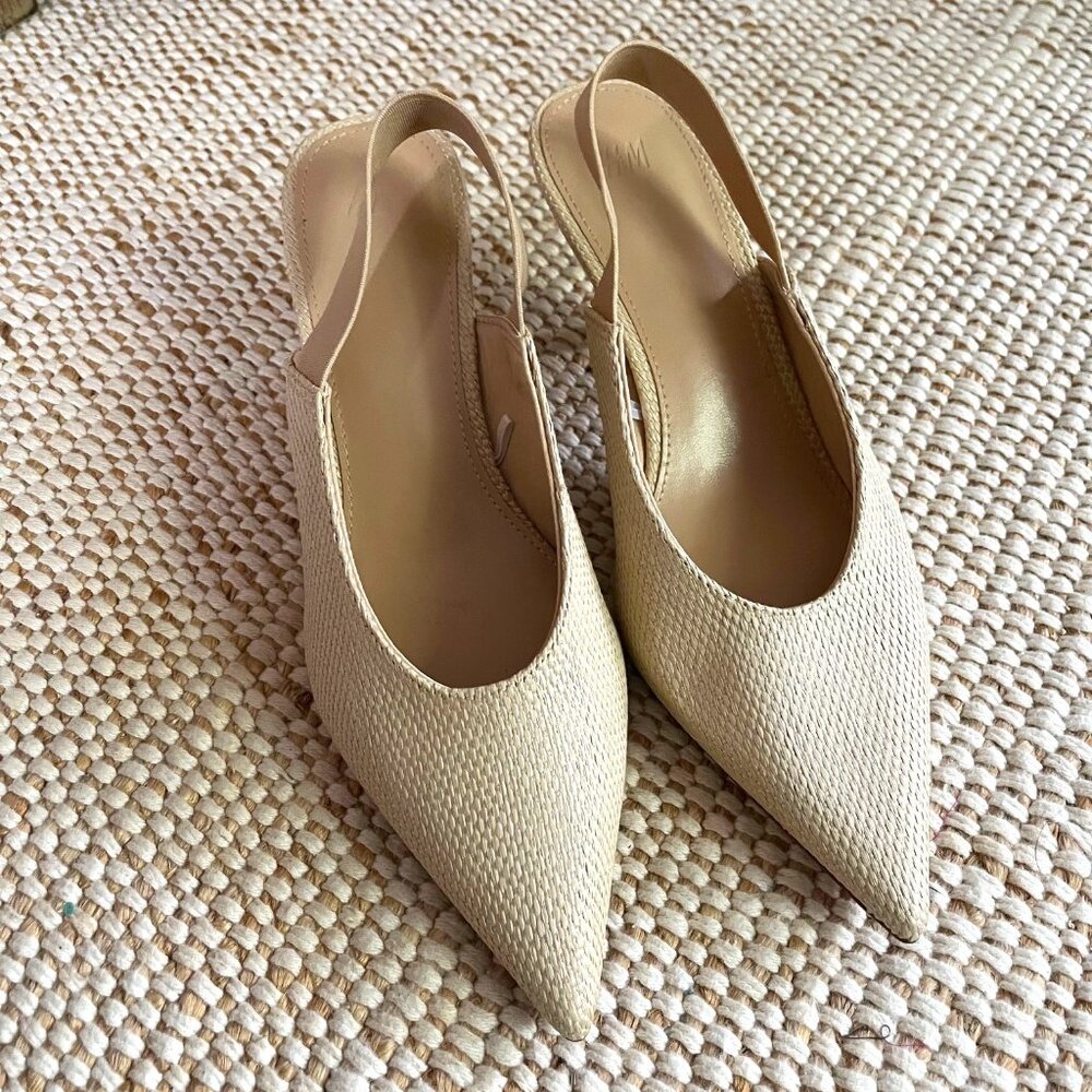 Pointed Slingback Pumps H&M size US8 (Eu 39)